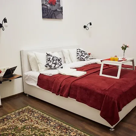 Apartman Rv Old Velyka Vasylkivska 28 Self Check-in 24х7
